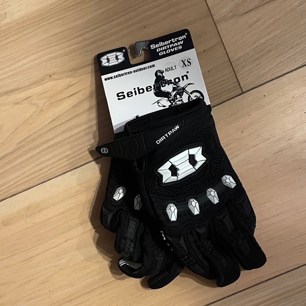 Black Dirtpaw Gloves